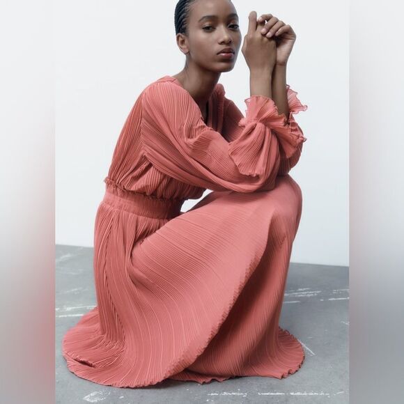 Zara Pink Pleated Midi Dress New - Picture 2 of 11